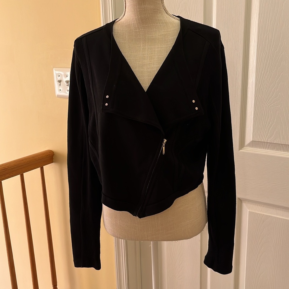 White House Black Market Cropped Moto Sweater Jacket, Black, Size XL.